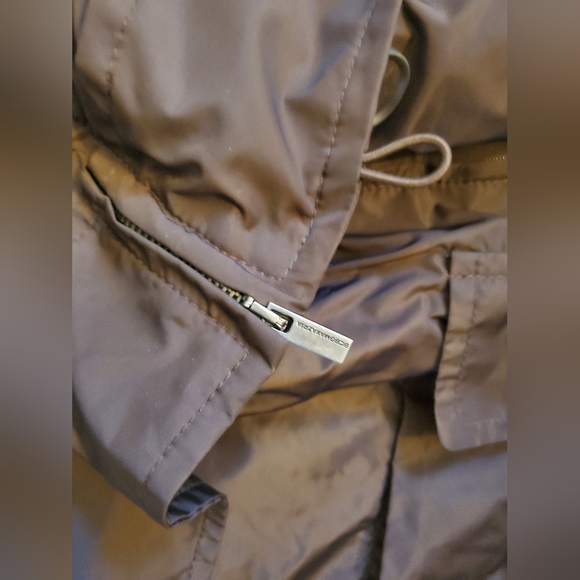 BCBG MAXAZRIA JACKET SIZE SMALL - Picture 4 of 7